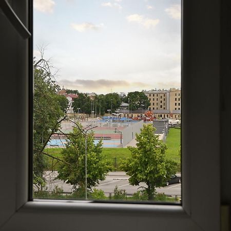 Nice & Cheap Apartment And Free Parking Рига Екстериор снимка
